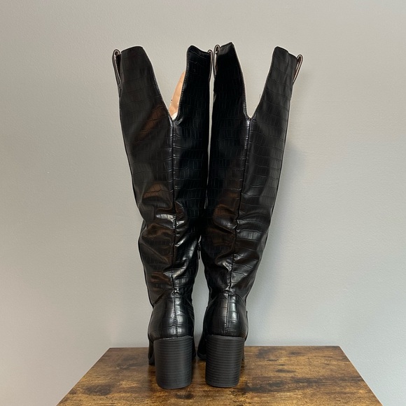 Black Knee-High Boots - Picture 4 of 16